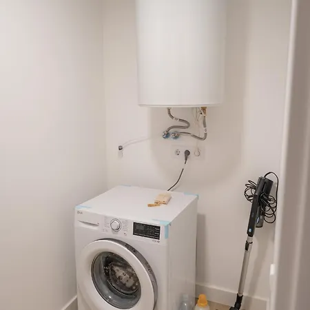 Apartment Halo Dos