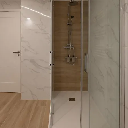 Апартаменты Halo Dos *